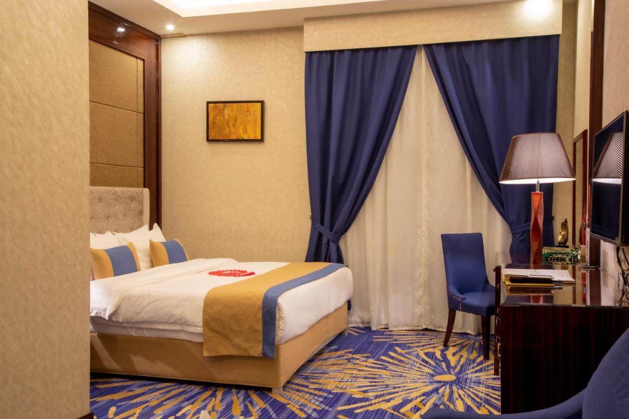 فندق هوليداي الخليج الرياض - Holiday Al Khaleej Hotel Exterior foto