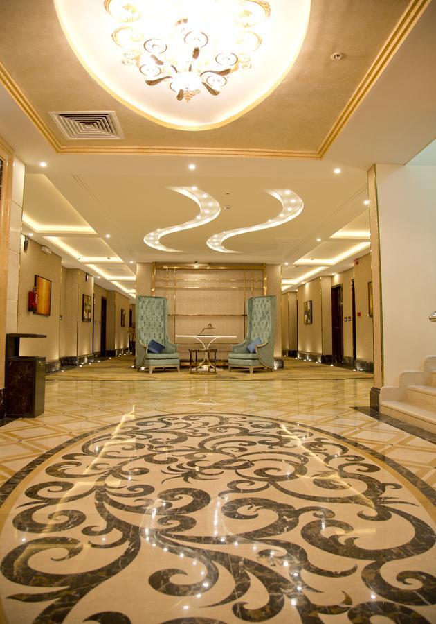 فندق هوليداي الخليج الرياض - Holiday Al Khaleej Hotel Exterior foto