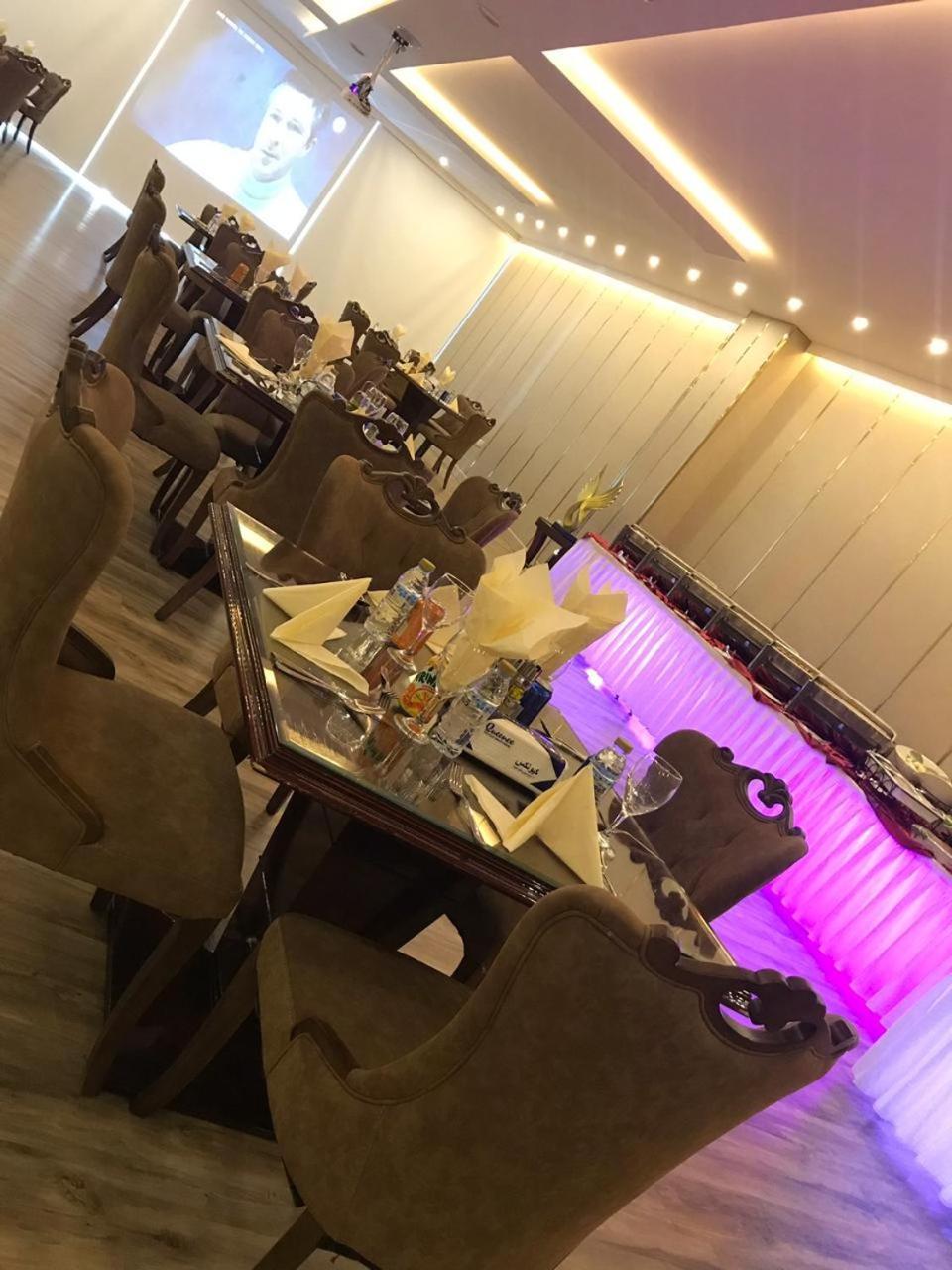 فندق هوليداي الخليج الرياض - Holiday Al Khaleej Hotel Exterior foto